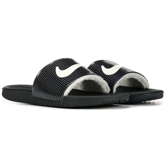 Nike | Shoes | Nike Black And White Textured Slide Sandals  display picture 1